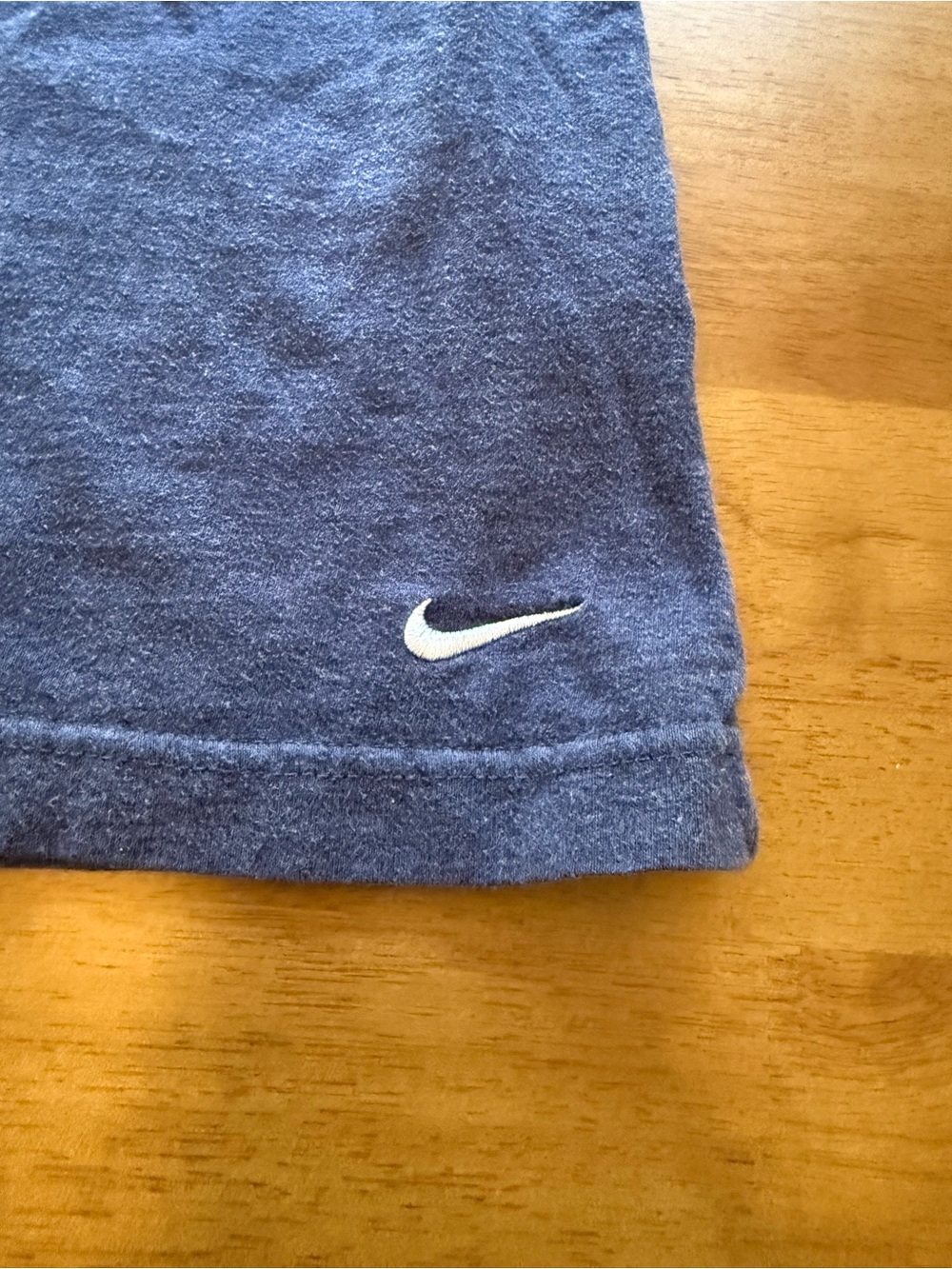 Nike Arsenal FC Graphic T Shirt Navy Red White Gold Logo Size Small - Picture 3 of 4